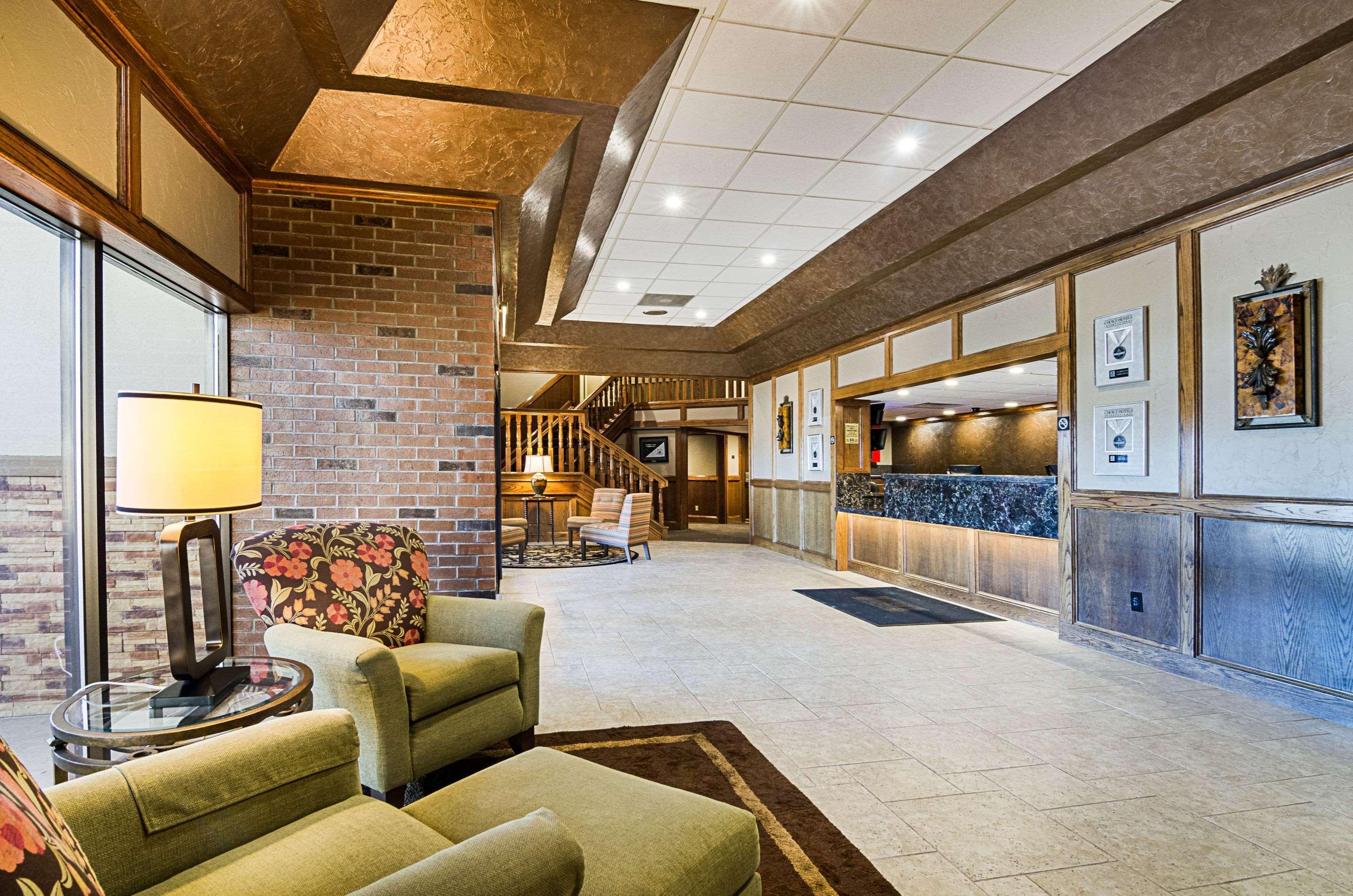 Clarion Inn Garden City Exterior photo